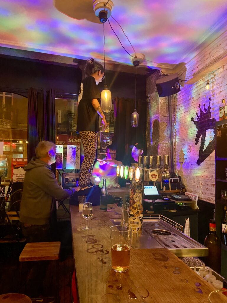 Feu Bar